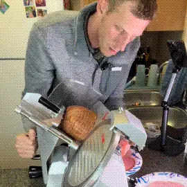 Profi szeletelőgép otthoni konyhán